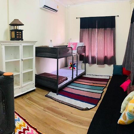 Baan Mae Somkid Homestay Sukhothai Esterno foto