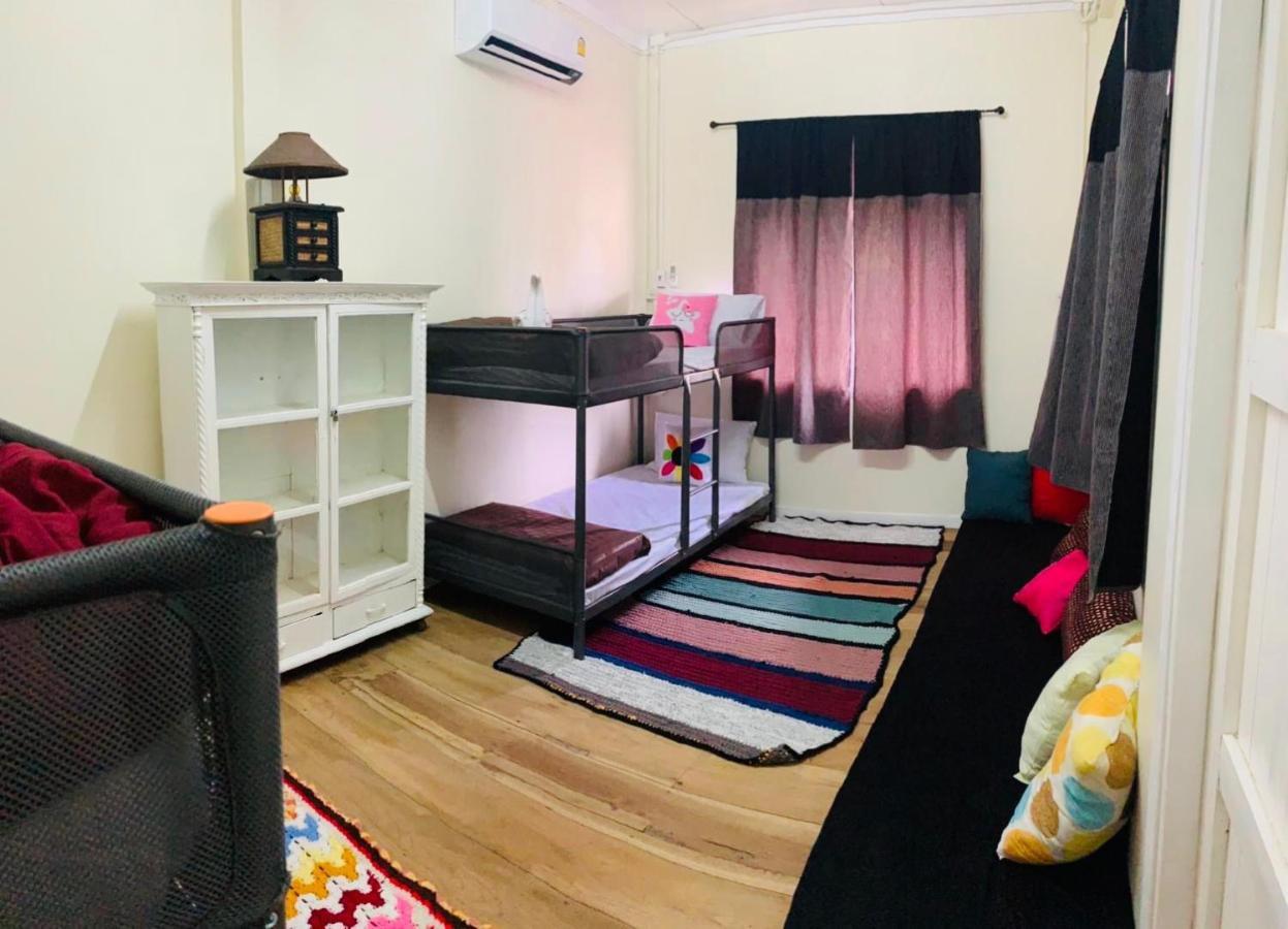 Baan Mae Somkid Homestay Sukhothai Esterno foto